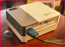 全球首款带有DVD底座微型投影机BenQ GP10产品体验----【投影之窗】